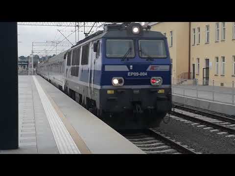EP09-004 z IC LWÓW EXPRESS rel. Przemyśl Gł - Wrocław Gł. w dniu 03/07/2020 na st. Rzeszów Główny