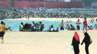 preview picture of video 'JUMEIRAH BEACH, DUBAI MARCH 2014  HD'