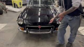 1973 MG MGB Roadster - Cold Start