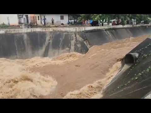 Espetacular força das águas do Rio Granjeiro no Crato Ceará hoje 03/04/2024