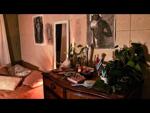 Homemade AMSR - tour of my room!! with lots of tapping and whispering