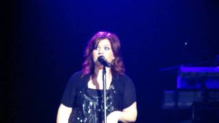 Kelly Clarkson - Lies - New Orleans - 12/13/09 - Live
