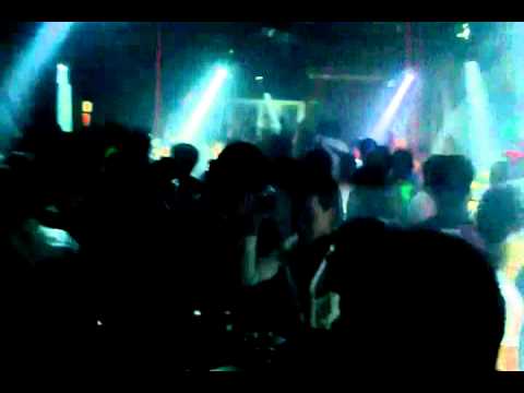 DJ POWDER - MIIX Club - 61a Lương Ngọc Quyến - Hà Nội (clip 6)