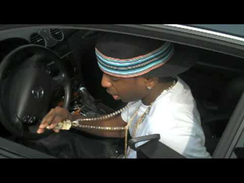 Supastar LT Show Few Of His Jewels... And Do Exclusive Freestyle