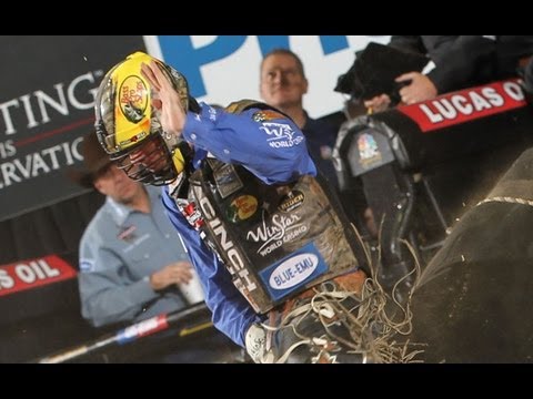 World Finals leader Luke Snyder puts up 90 points on Tremors (PBR)