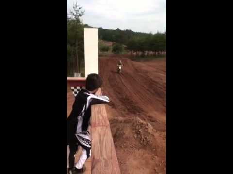 Red Bull X-Fighters International Freestyle Motocross 2009 IOS