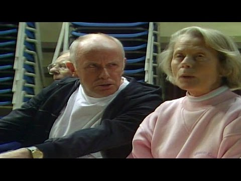 One Foot In The Grave S01 E02 The Big Sleep