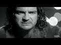 Ricardo Arjona - Mojado [feat. Intocable] (Video Oficial)