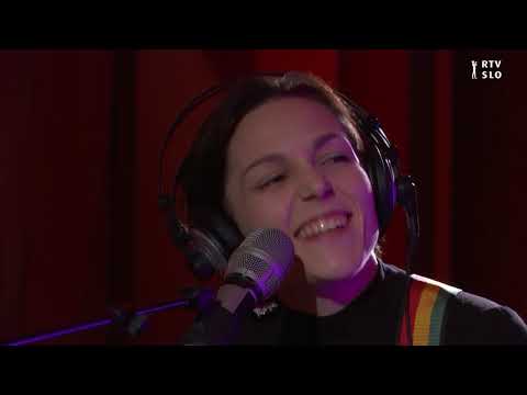 Manca Berlec - Srečna [Koncert doma]