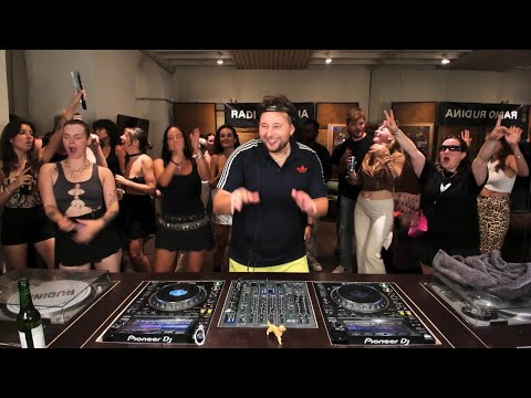 Malugi | Radio Rudina