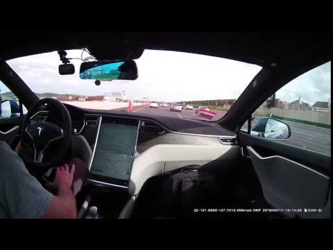 Tesla Auto Pilot 7.1 does not see obstacles coming from the side (inside the car)