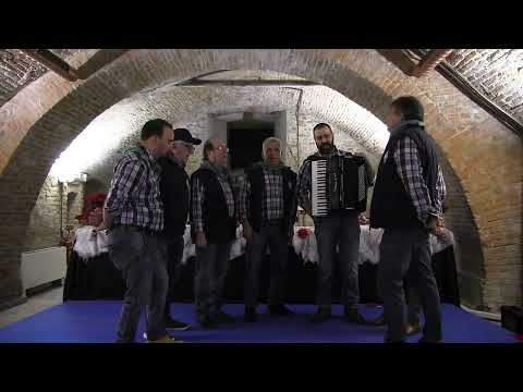 I  CAMPAGNOLI   ""  Chi  e'  che  picchia  ""