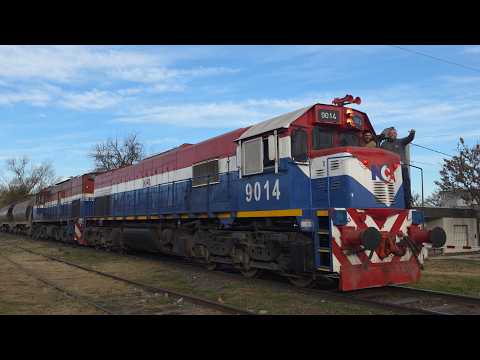 [8K] Lindo, variado y colorido mega-tren vacio de NCA pasando por Marcos Juárez rumbo al oeste!!!!!!