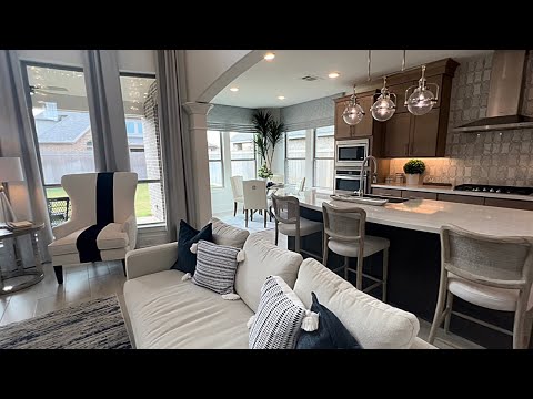Inside This 4 Bedroom, 3.5 Bath Luxury Home Tour : MODEL HOME TOUR : Design Ideas