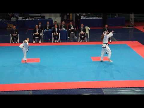 Hannah Eade (Irl) v Anastasiya Plotnikova (Rus) Junior Female 1 Dan Tul