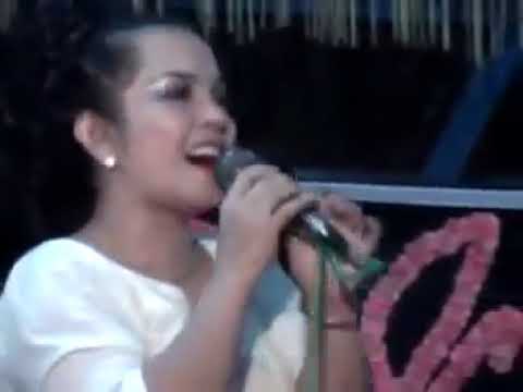 Santa Hoky Br Ginting - Setangkai Bunga Padi