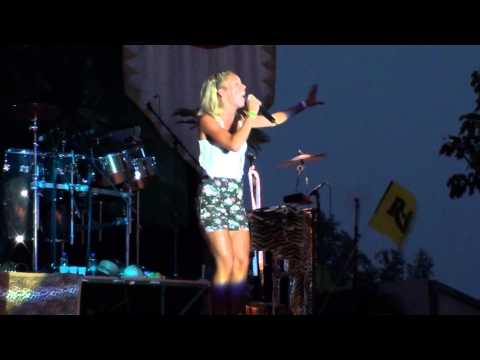 [HD] Jakab-Péter Izabella - Ma este miénk az éjjel (Agárd, Popstrand 2015-07-18)