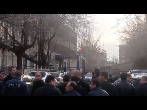 Բանակցությունները շարունակվում են. լարված իրավիճակ