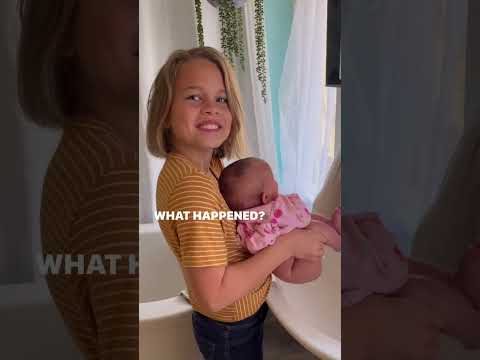 5 weeks old 😳 + sissy’s pottying her when she wakes up!