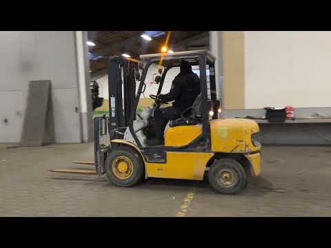 Video: Komatsu FD25T-14 forklift 1