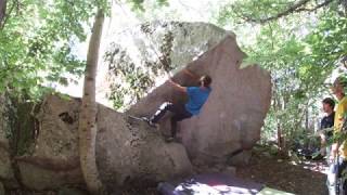 Video thumbnail of Lapedrasival, 6a+. Cavallers