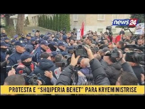 🔴Protesta para Kryeministrisë/ Lapaj dhe mbështetësit e tij përplasen me Policinë
