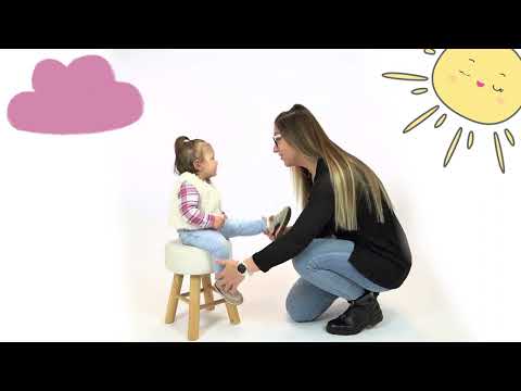 Szalay Könyvek - Lóg a lába, lóga