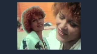 Conny Vandenbos - In Den Haag is een Laan [HQ Stereo]