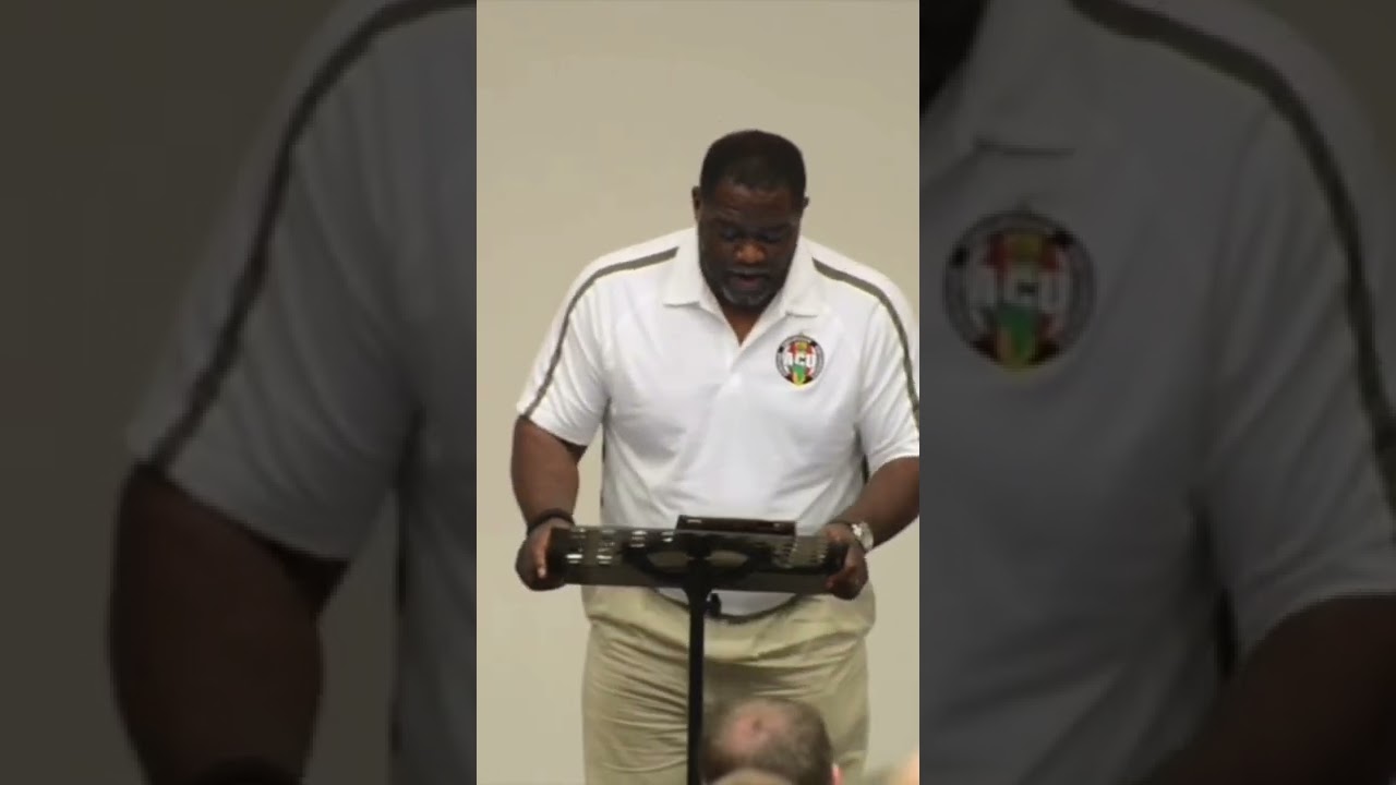 Can women be pastors and preach? Voddie Baucham 🔥