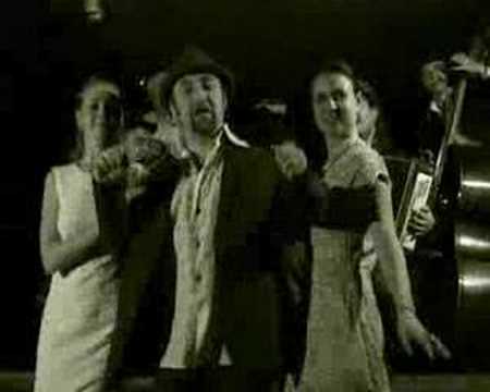 La Minor - The Girl In A Cotton Dress