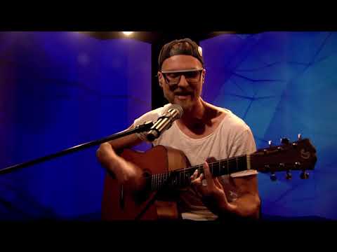 L.U.C. wykonuje utwór Najlepsze przede mną | Nowa Tonacja w CANAL+