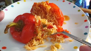 בקלי קלות- פלפלים ממולאים באורז (ליהי קרויץ - מטבח בקלי קלות) - התמונה מוצגת ישירות מתוך אתר האינטרנט יוטיוב. זכויות היוצרים בתמונה שייכות ליוצרה. קישור קרדיט למקור התוכן נמצא בתוך דף הסרטון