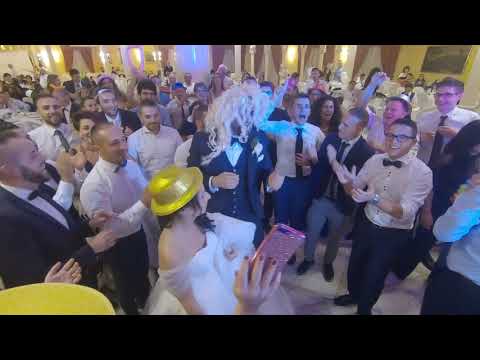 Divertimento al Matrimonio - Amore e Capoeira - Animazione Travolgente Francesco Barattucci Showman
