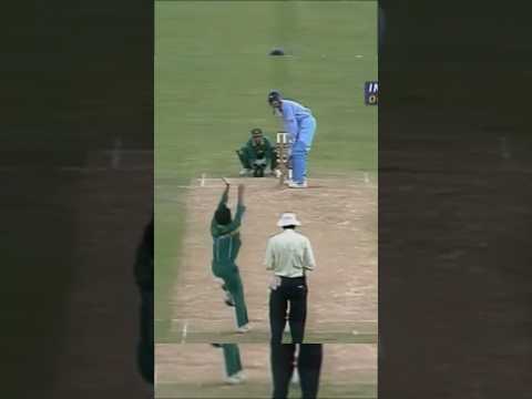 AZHARUDDIN vs Mushtaq Ahmed