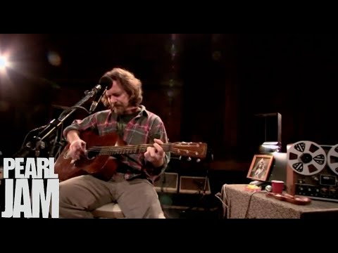 Girl From The North Country - Water on the Road - Eddie Vedder