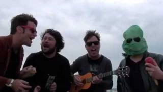 Hungry Kids Of Hungary - Scattered Diamonds  (Live and acoustic in Brighton)