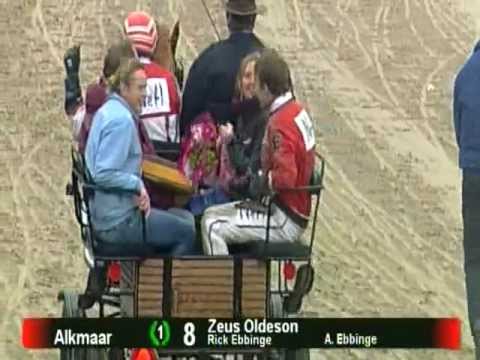 Zeus Oldeson & Rick Ebbinge winnen 4,5 km van Alkmaar 14 okt. 2012