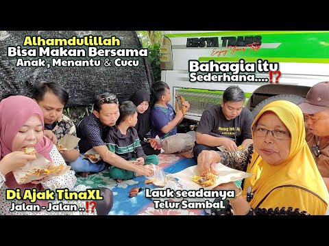 Omelette + Soy Sauce and Chili Sauce ⁉️ Happiness is Simple