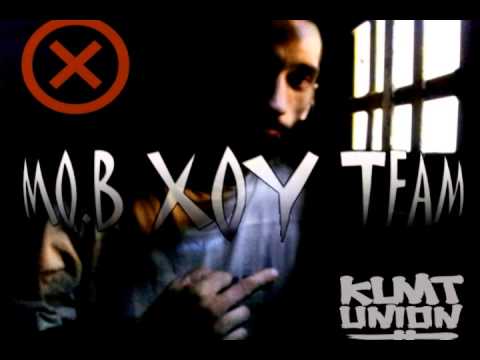 ΜΟ.Β - ΤΙ ΜΕ ΚΟΙΤΑΤΕ feat. ΑΛΕΚΟΣ