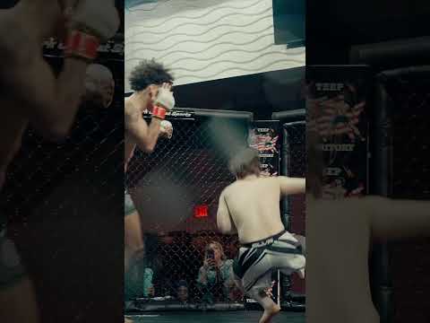 First round jab KO 😮‍💨#shorts #ufc #mma #ko #jab #boxing