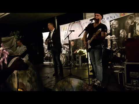 Indische " PESTA " Dansavond met de band " BLUE VELVET ". zaterdag 7 december 2019. Duivendrecht (5)