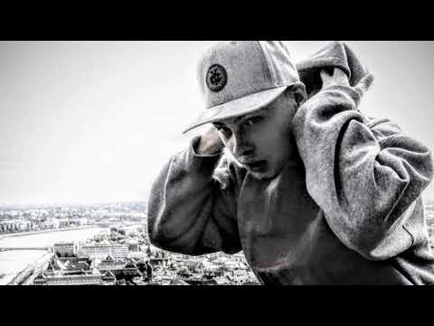 Maszkura feat. BandX - KEDVENC FELHŐM  (Urbán Raul emlékére!)