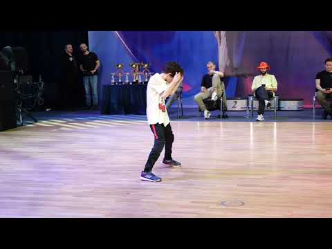 top8 11-13 bboy Семенютин vs Monster - брейкданс чемпионат г.Москва - брейкданс чемпионат г.Москва