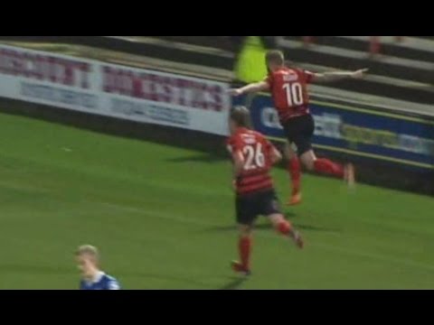 Wrexham 5 Macclesfield 2
