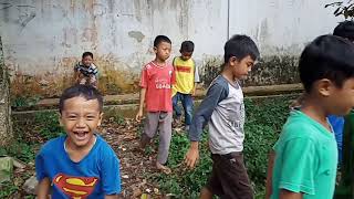 Download lagu Anak kecil adu mulut bersama temannya di karenakan di tolak pacar😂😂 viral. mp3