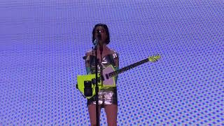 St.Vincent  - Happy birthday, Johhny (Berlin, 26/10/2017)