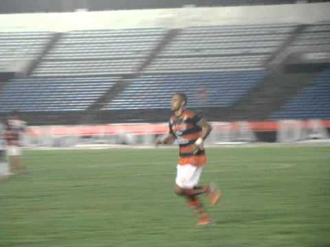 Gol de pênalti - Osvaldir pelo Campinense Clube