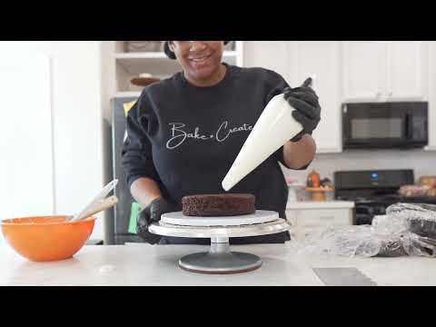 The QUICKEST Way to Ice a Cake Like a Pro