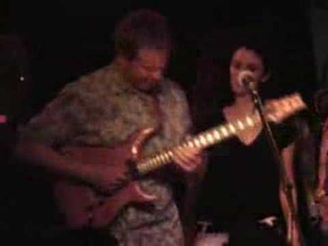 Etienne Mbappé Vs Cedric BAUD, Bass & Guitar amazing Groove