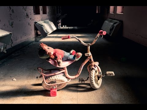 Abandoned Asylum Children's Ward - Creepy Toys Everywhere